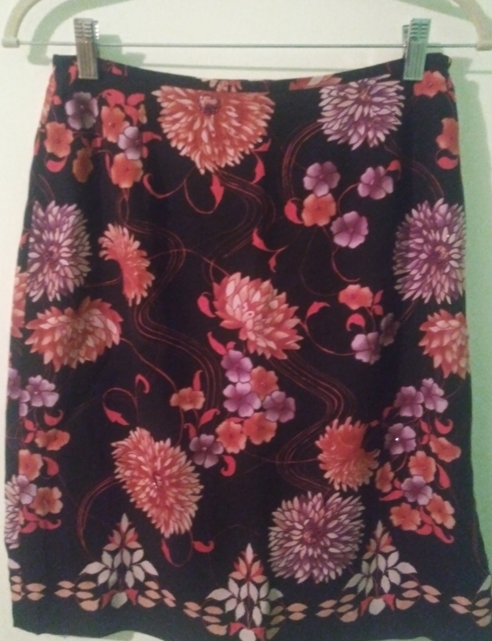 GUC Casual Corner Floral Skirt